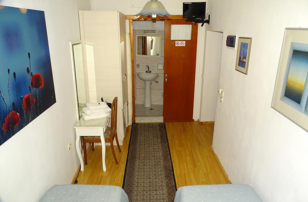 Anemones Rooms Chania  ภายนอก รูปภาพ