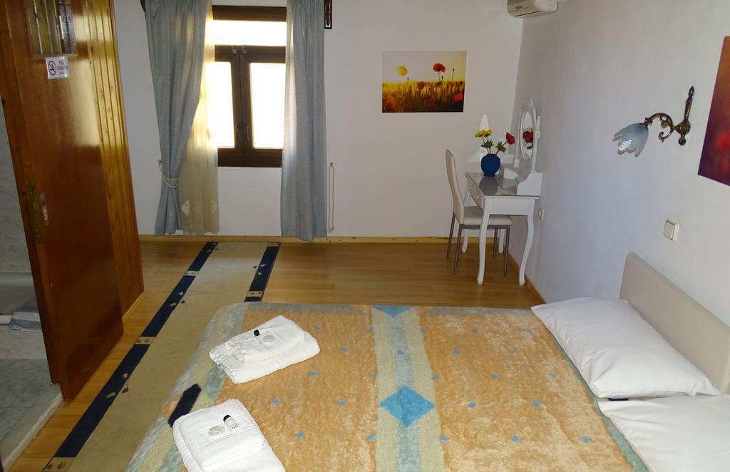 Anemones Rooms Chania  ภายนอก รูปภาพ